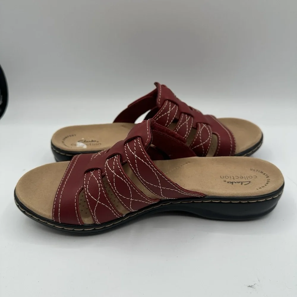 Clarks Sandals Womens Sz‎ 7 W Red Leather 4 Strap Strappy Slip On Slides - Picture 3 of 11